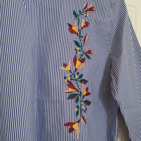 St John's Bay Floral Detail Shirt - Picture 2 of 4